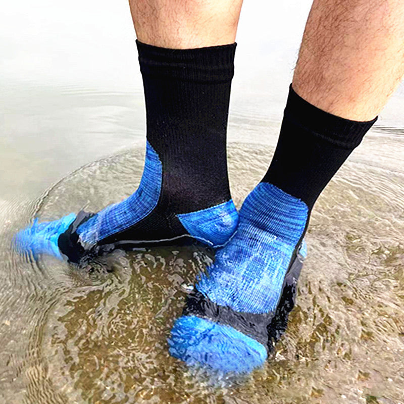 🌧️💧3-layer waterproof socks, breathable and moisture-wicking, perfect for outdoor adventures🏞️🚶