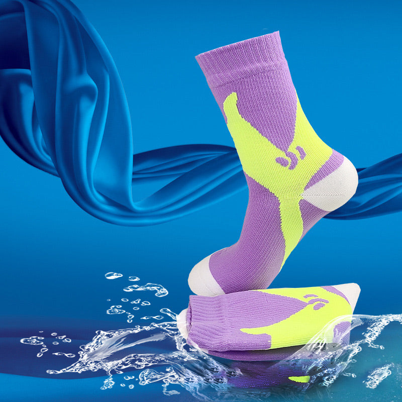 🌧️💧3-layer waterproof socks, breathable and moisture-wicking, perfect for outdoor adventures🏞️🚶